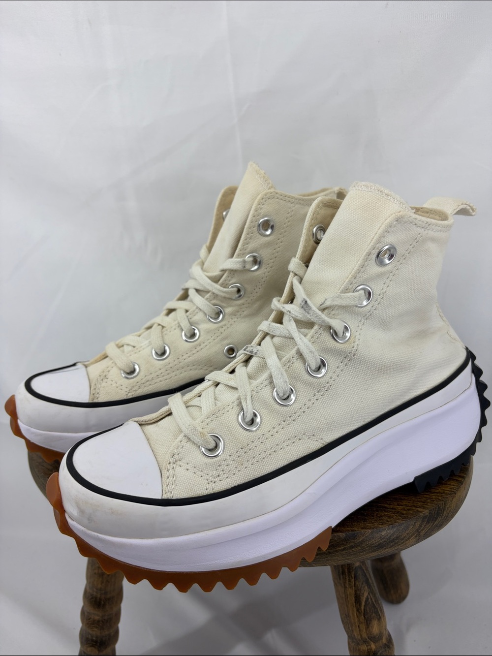 Converse Run Star Hike White Canvas High Top Platform Sneakers, W 6.5, M 5